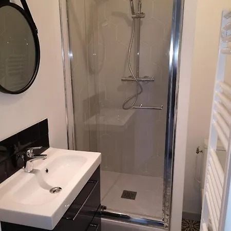 アパート 5 Min Du Centre-ville *