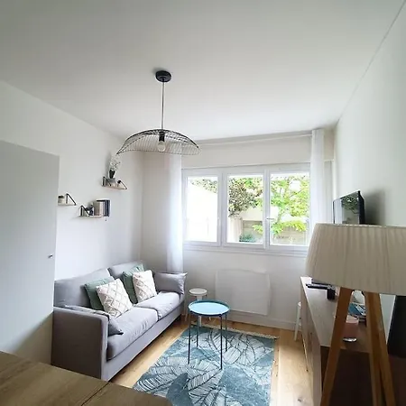 5 Min Du Centre-ville Διαμέρισμα *